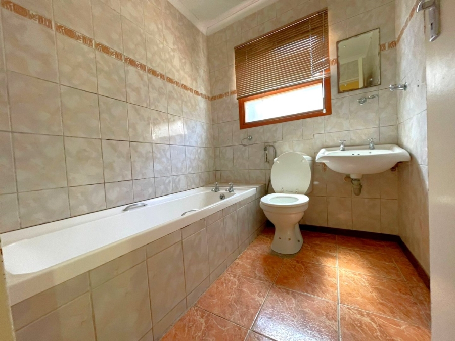 3 Bedroom Property for Sale in Braelyn Eastern Cape